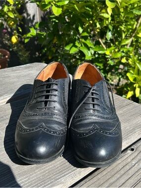 Julia Bo Women’s Black Leather Wingtip Oxfords